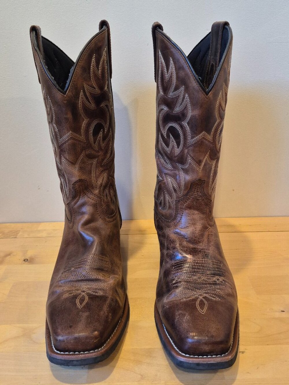 Laredo Cowboy Boots Men 11.5 Extra Wide Brown Leather Square Toe Western 68354